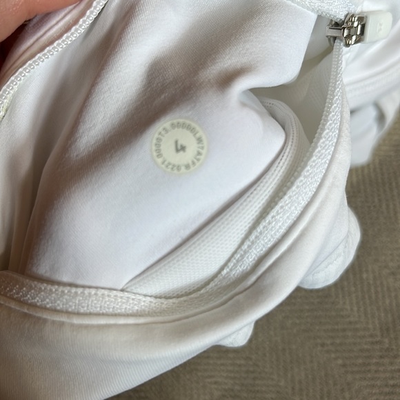 Lululemon Speed Up short - Picture 3 of 3